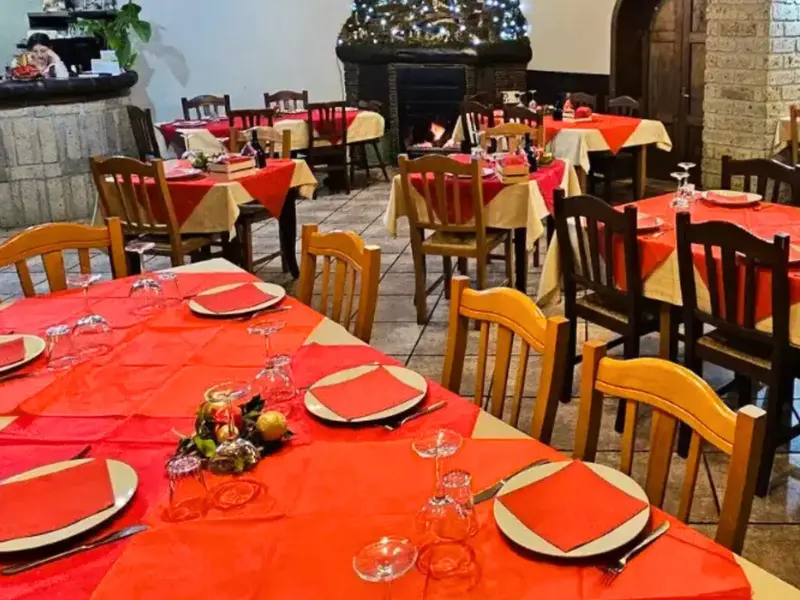 Set table for New Year's Eve dinner at farmhouse Campania