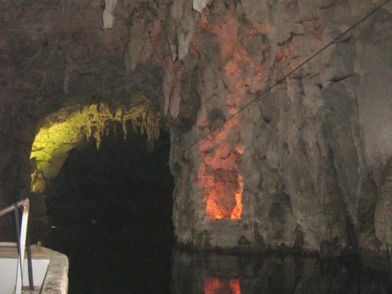 Underground Negro river Pertosa caves navigation