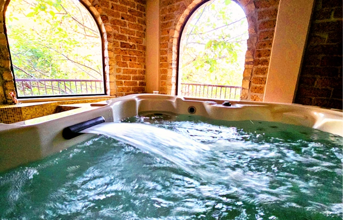 Private spa - Jacuzzi detail