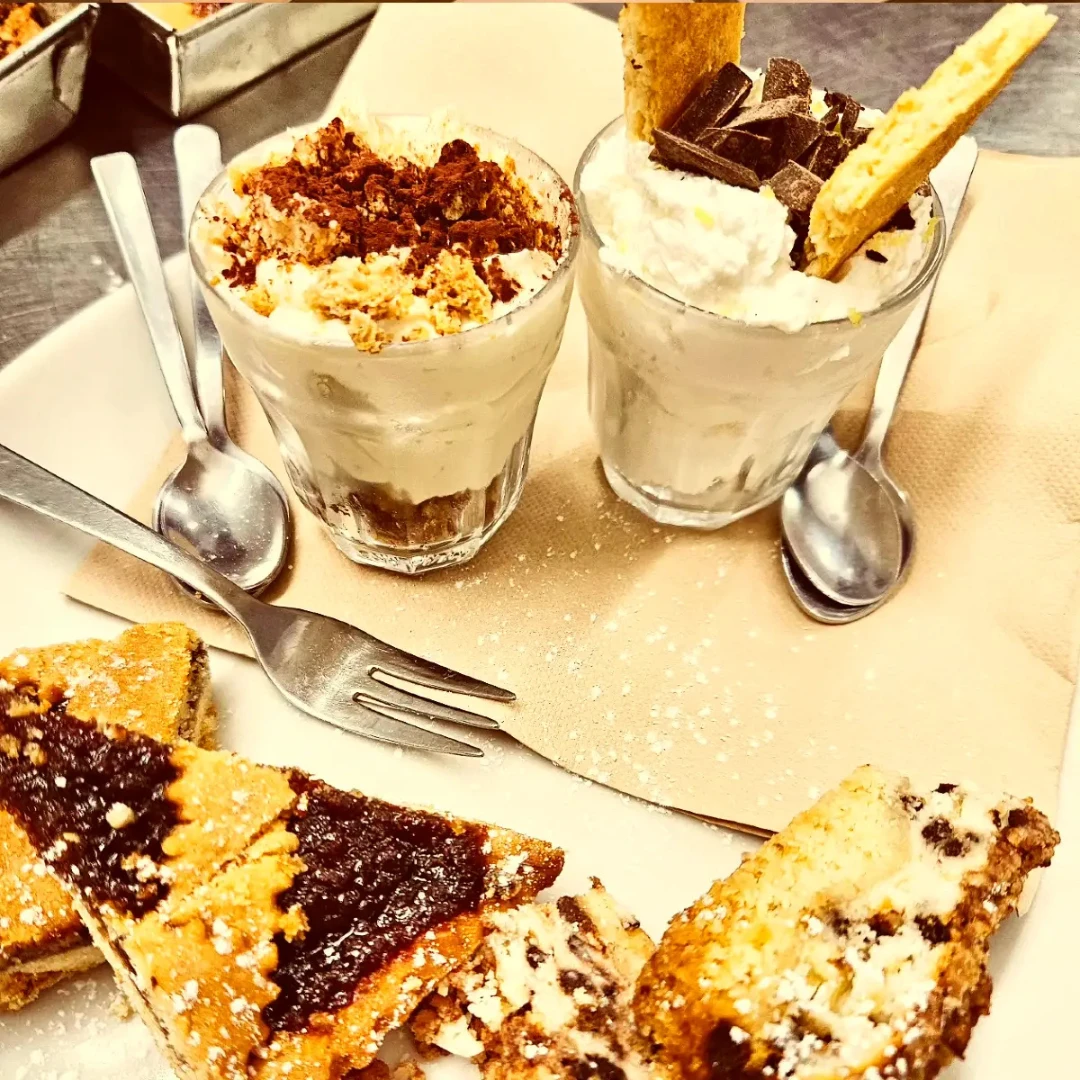 Dolci tipici delle feste agriturismo La Sfruscià Resort