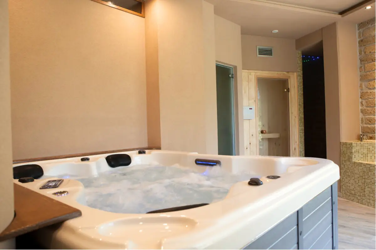 Spa privata - Dettaglio vasca